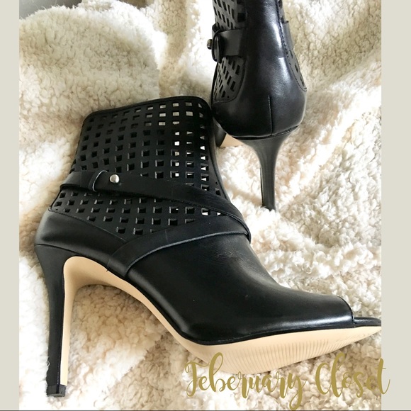 SOLD. Black Heels by Guess - Picture 5 of 7
